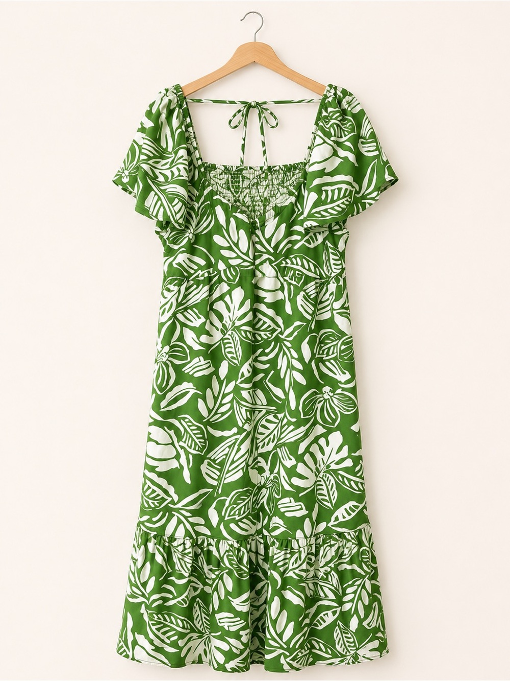 Easel Los Angeles Green White Tropical Smocked Midi Dress Size Medium NWT
